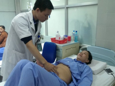 Chữa khỏi "hội chứng phụ thuộc toilet" sau 3 ngày