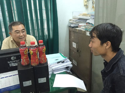 Hội BVQLNTD Cần Thơ từ chối nhận chai trà thảo mộc bị lợn cợn