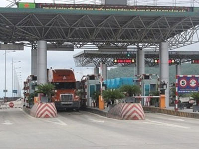 Bộ Giao thông đề nghị lùi thời gian tăng phí cầu đường