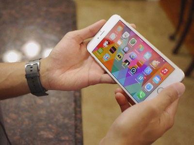 "Đời tôi thay đổi khi dùng iPhone"