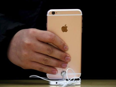 Apple giữ mình trên đỉnh thế giới ra sao?
