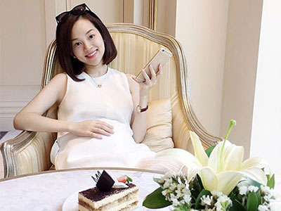 Khánh Ly im lặng trước đòn "gây chiến" của Kỳ Hân