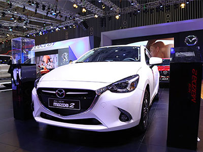 Những cái tên bị "săn lùng" nhất thị trường xe Việt năm 2015