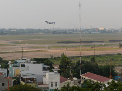 Giao đất quốc phòng mở rộng sân bay Tân Sơn Nhất ra sao?