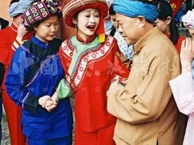 Nơi những cô dâu phải gào khóc liên tục cả tháng trước khi lấy chồng