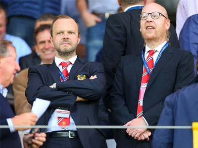 Vì sao ban lãnh đạo MU không muốn sa thải Van Gaal?