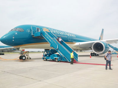 Airbus A350 mới của Vietnam Airlines trục trặc tại Paris