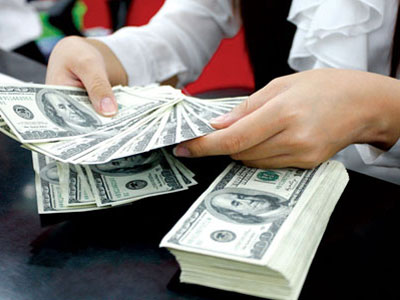USD ngân hàng rớt giá mạnh