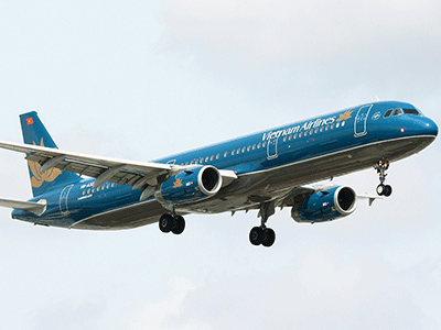Máy bay Vietnam Airlines bay vào Bình Định, hạ cánh xuống Khánh Hoà