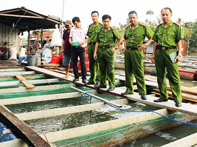 Cảnh sát môi trường vào cuộc vụ 200 tấn cá bị chết