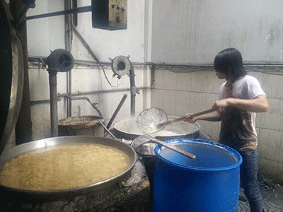 Rùng mình với nguyên liệu mứt Tết ngập trong... hóa chất tẩy trắng công nghiệp