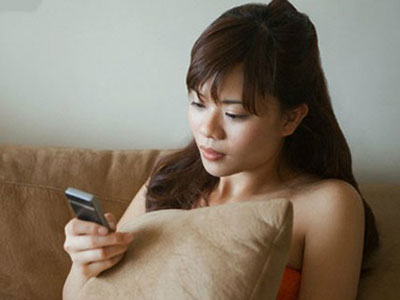 Phát hiện bạn gái xem quá nhiều phim nóng trên mạng