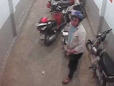Sợ hãi tột cùng khi 2 tên trộm SH cầm mã tấu quay lại chém chủ nhà