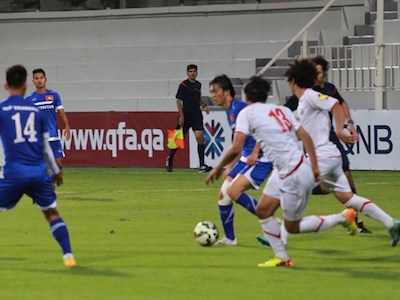 U.23 Việt Nam đối mặt nguy cơ... ra công viên tập luyện
