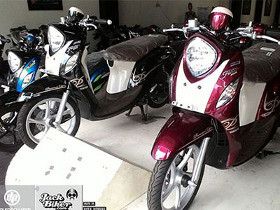 Yamaha trình làng xe tay ga Fino Blue Core