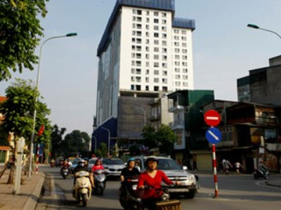 Nhà 8B Lê Trực tiếp tục "câu giờ"