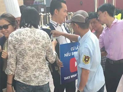 Sự thật sau clip "soái ca đa cấp" vung tiền giữa phố