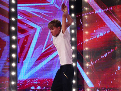 Thí sinh bẻ xương gây sốc Vietnam's Got Talent 2016