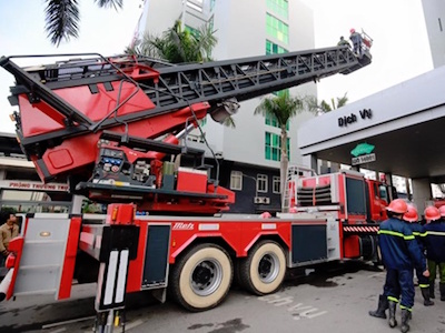 Hà Nội: Cháy ở tòa nhà Toyota Mỹ Đình, nhiều người bị kẹt trong thang máy
