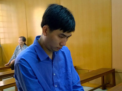 Cháu chuốc thuốc mê ông bà ngoại, cướp lô đồ cổ 1,6 tỷ