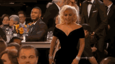 Dân mạng phát sốt với khoảnh khắc Leonardo giật mình vì Lady Gaga
