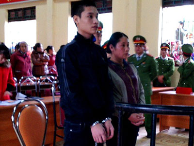 Án chung thân cho kẻ đâm chết người ở quán hát