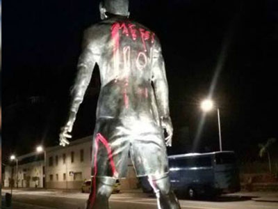 Bức tượng của Ronaldo ở Bồ Đào Nha bị kẻ xấu phá hoại