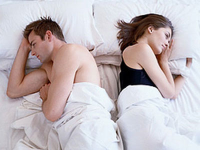 Lý do bất ngờ khiến các cặp đôi phải "nhịn yêu"