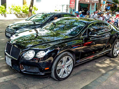 Siêu xe Bentley Continental GT V8 đầu tiên ra biển ở Sài Gòn