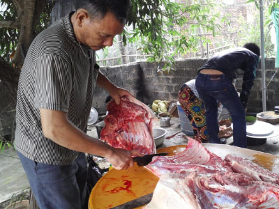 Sợ thực phẩm bẩn, dân Hà Nội bày nhau cách "săn" đồ sạch