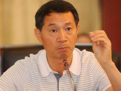Gian dâm với quan tham, nữ sinh 'rinh' quà tiền tỷ