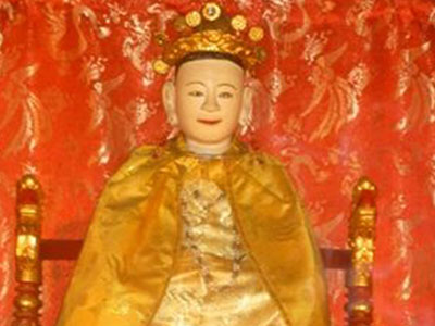 Chuyện ít biết về nữ hoàng duy nhất ở Việt Nam