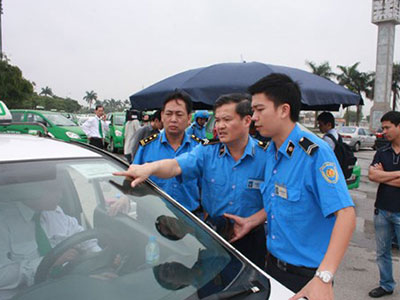 Cước taxi vẫn "bất động"