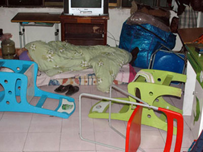 Lên cơn nghiện, phá nhà, đánh cha mẹ