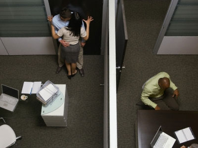 Tự sự của người đàn ông trót ngoại tình tư tưởng với đồng nghiệp