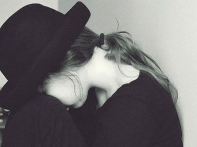 Muốn nói bí mật đêm tân hôn cho chồng biết
