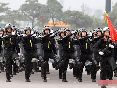 An ninh nghiêm ngặt bảo vệ Đại hội XII
