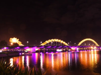 Cầu Rồng phun nước, lửa theo nhạc vào các tối dịp Tết 2016
