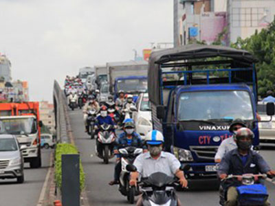 Cầu vượt thép không an toàn