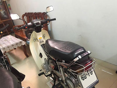 Honda Dream Thái "sang tay" giá 150 triệu đồng