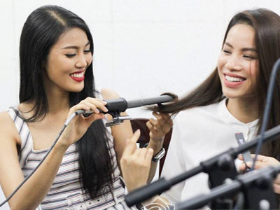 Lộ ảnh thân thiết của Phạm Hương và Lan Khuê xóa tan nghi án bất hòa