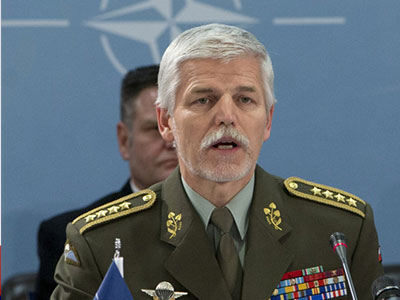 NATO họp kín bàn kế đối phó Nga