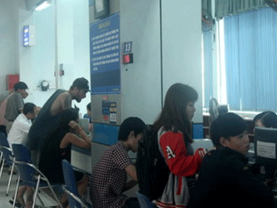 Mỗi ngày có 500 vé tàu được trả lại, vé xe khách vẫn còn