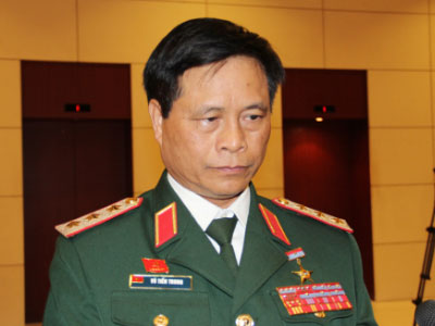 Thượng tướng Võ Tiến Trung: "Nếu các đảo bị tấn công, chúng ta phải cầm súng"