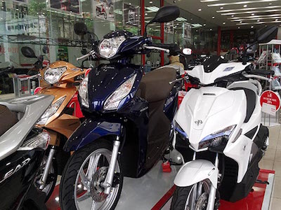 Thị trường xe máy tết: Sốt ảo, ế thật!