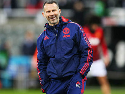 Bổ nhiệm Giggs thay Van Gaal sẽ là quyết định sai lầm của BLĐ Man United?