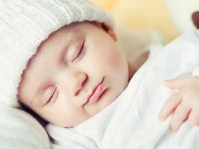 Sai lầm cần tuyệt đối tránh khi chăm sóc trẻ trong ngày lạnh