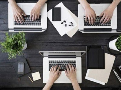Bảy vật dụng siêu bẩn tại công sở
