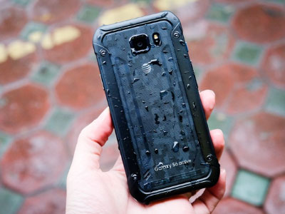 Galaxy S6 phiên bản siêu bền, chống nước giá 9 triệu đồng