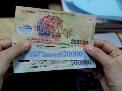 Phân biệt tiền thật, giả như thế nào?